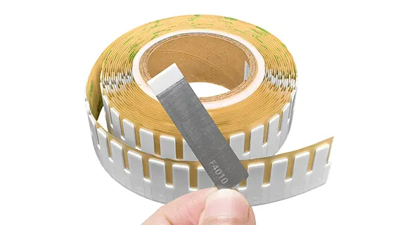 Étiquettes UHF flexibles anti-métal